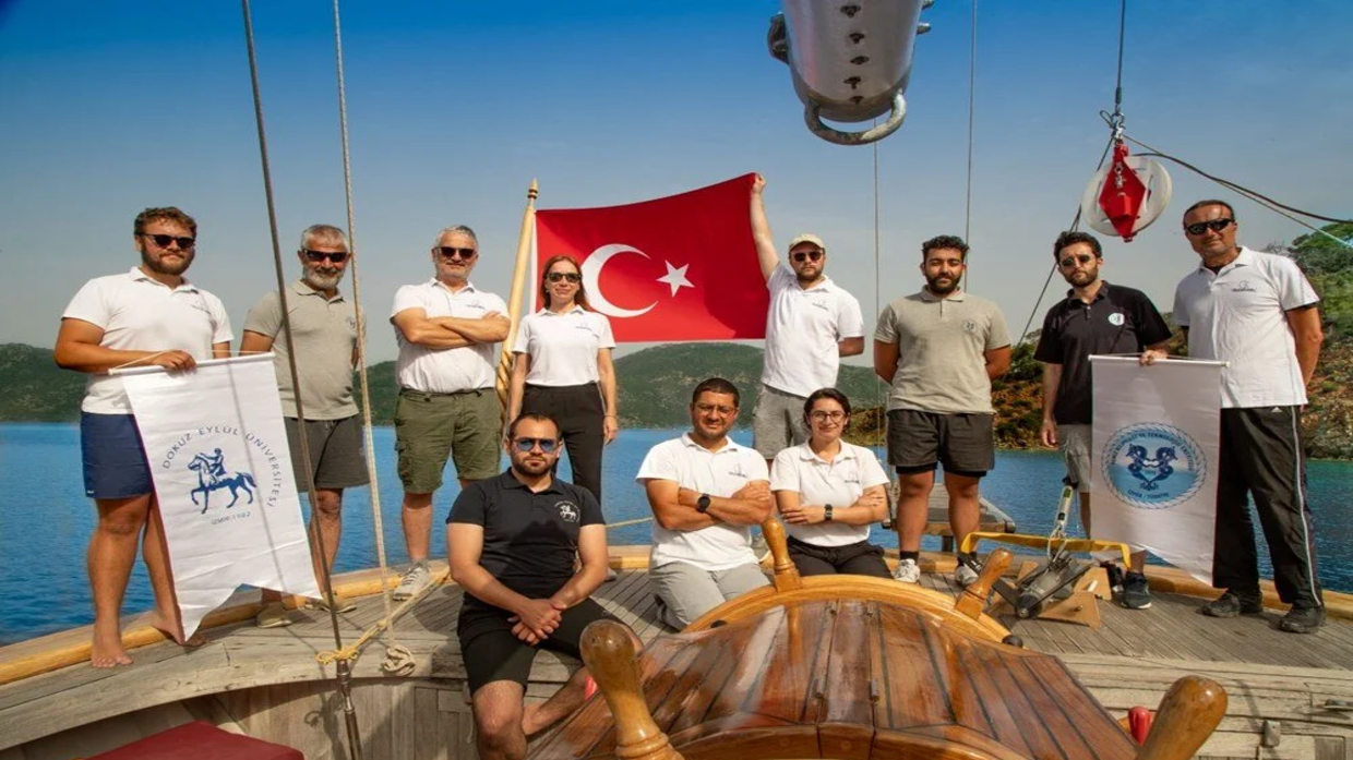 اكتشاف حطام سفينة غارقة في تركيا تضم أكبر شحن...